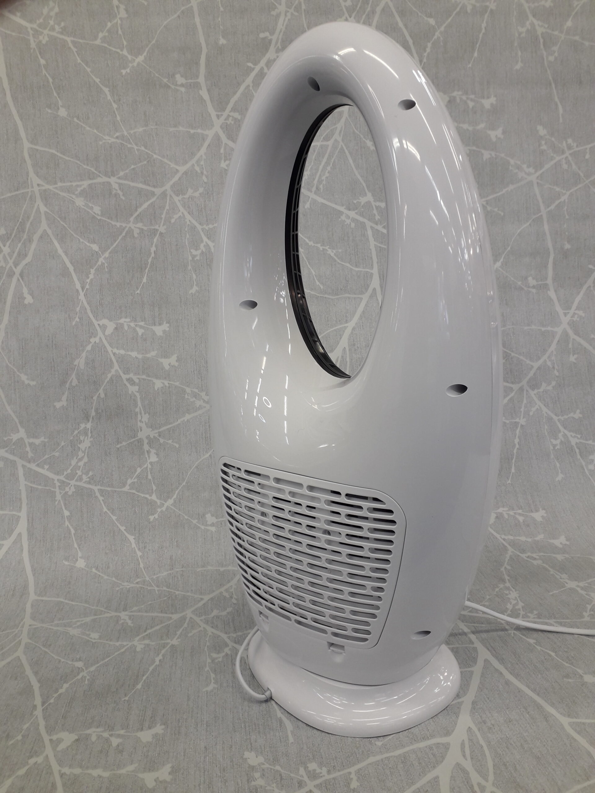 Kalmar RGP väriä vaihtava lattiatuuletin - Image 4