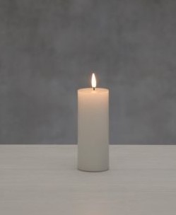 LED-Pöytäkynttilä 3D liekki 6x15 cm